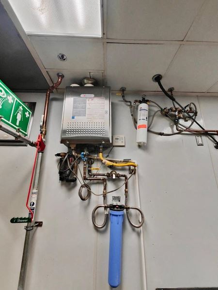 103      Space Photo Gallery 7