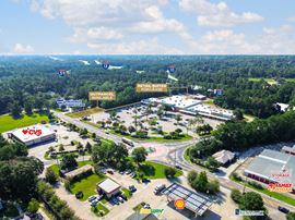 Country Club Plaza: Highly Visible Retail Center at I-12 / I-59 Interchange