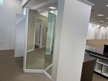 0146     Space Photo Gallery 9