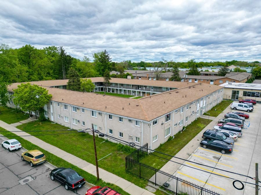 Courtyard Apartments