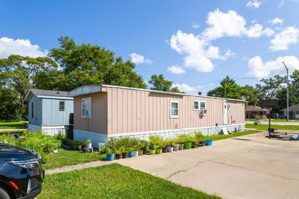 First Bid Meets Reserve! | Specialville Estates – Mobile Home Community | Chicago, IL MSA