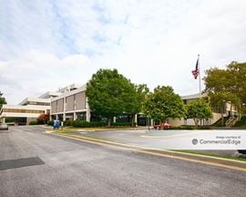 West Road Corporate Center - 110 West Road