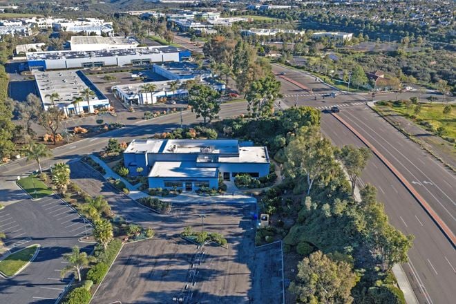 6405 El Camino Real