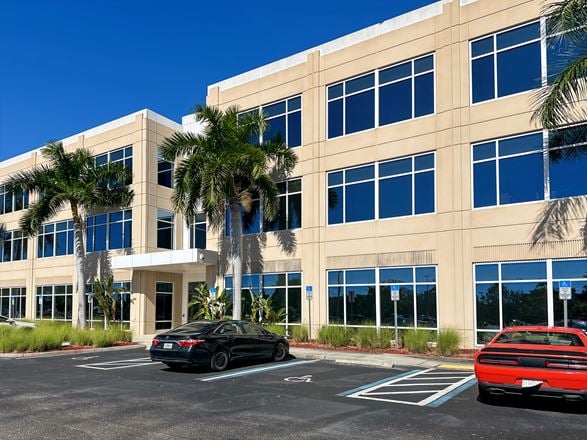 FL, Fort Myers - Forum Corporate