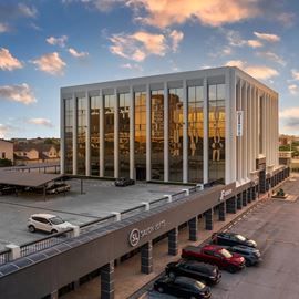 Braun Enterprises - Urban Office - 53 West