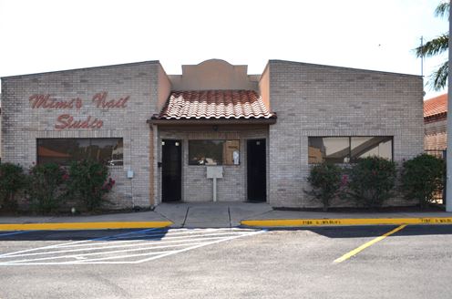 220 W Hillside Rd