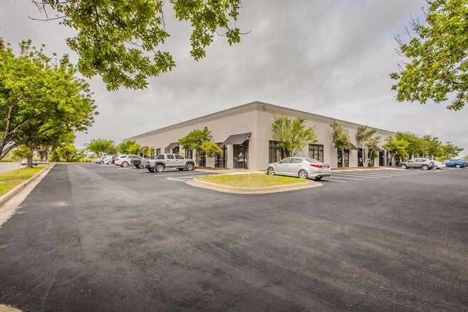 Settlement Office Park - Adjacent to Sprouts Market
