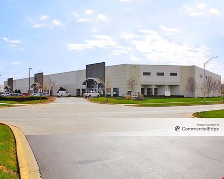 Industrial space for Rent at 175 East Crossroads Pkwy in Bolingbrook
