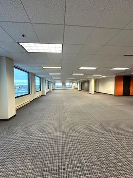 13801 & 13723 Riverport Drive