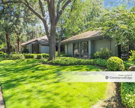 825 University Avenue
