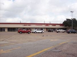 Woodedge Shopping Center