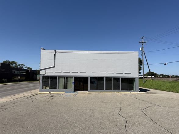 Main Avenue Retail Showroom