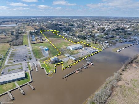 Industrial space for Sale at 605 Wilfred Landry Street in Delcambre