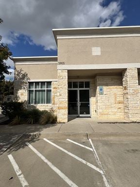3900 S Stonebridge Dr #101
