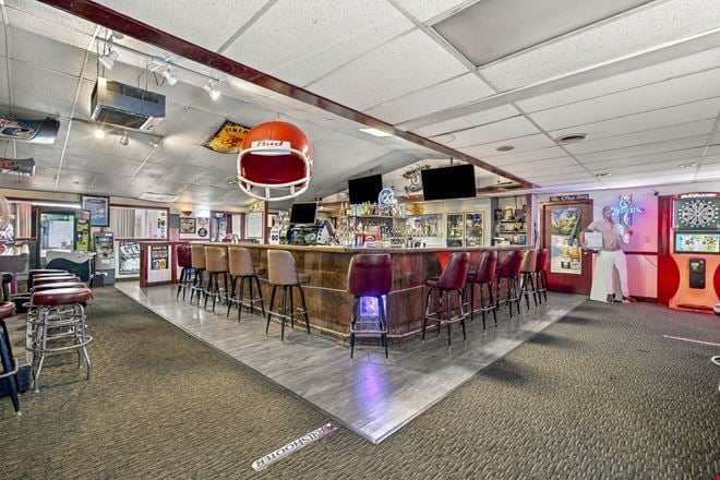 900 W Columbia Dr
