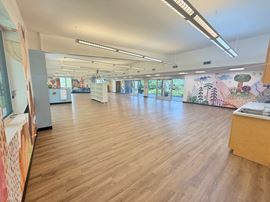 Flexible Commercial Building
