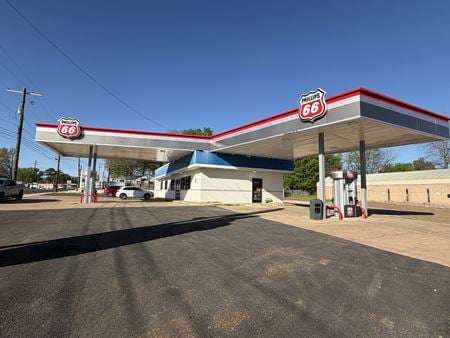 Retail space for Sale at 1708 S Mobberly in Longview