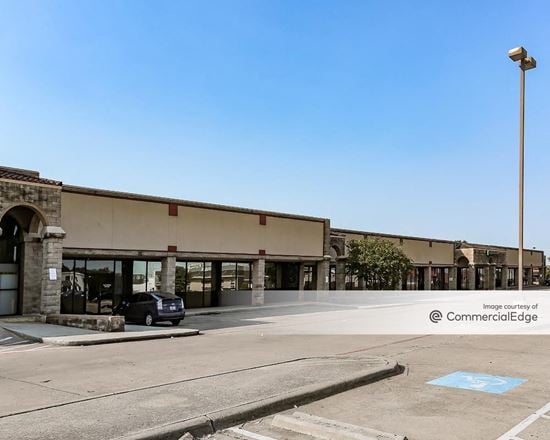 2400 West Pioneer Pkwy