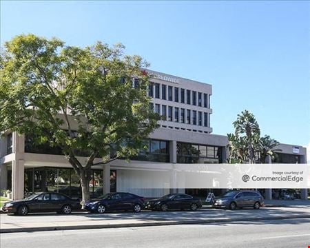 Office space for Rent at 6330 San Vicente Blvd in Los Angeles