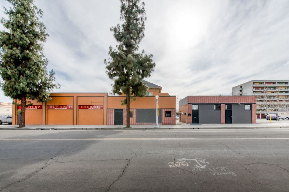 Fully Leased Investment: Tri-Plex + (2) Retail Buildings in Downtown Fresno