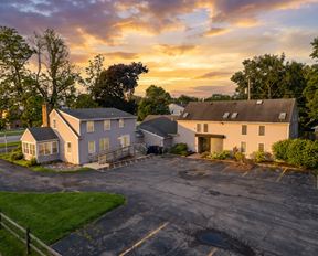 955 E Henrietta Rd