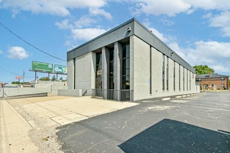 Office space for Sale at 1550 W Fifth Ave in Columbus
