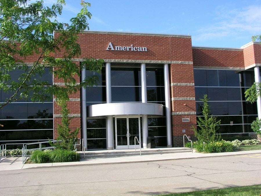 Office Suites For Lease - Briarwood Area / Ann Arbor