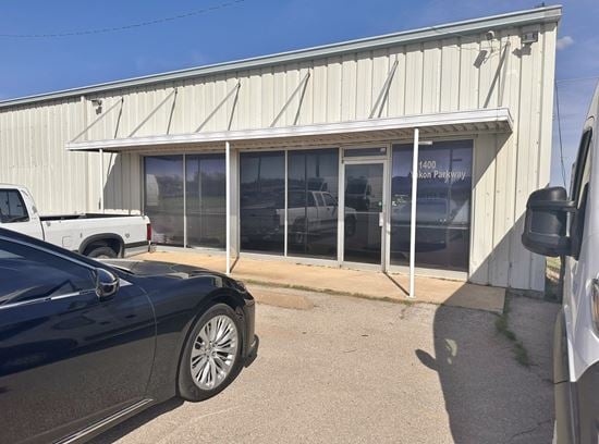 1400 S Yukon Pkwy