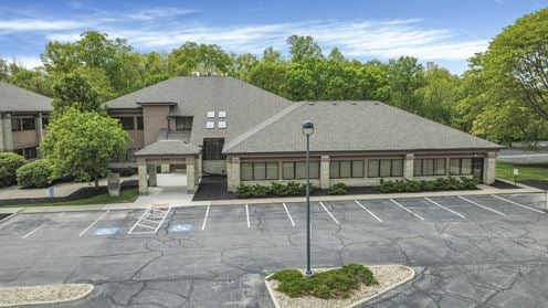 8080 Ravines Edge Ct