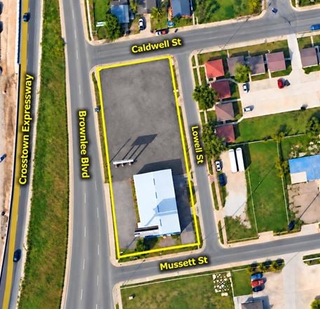 210 Brownlee Blvd
