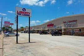 Villa Maria Shopping Center