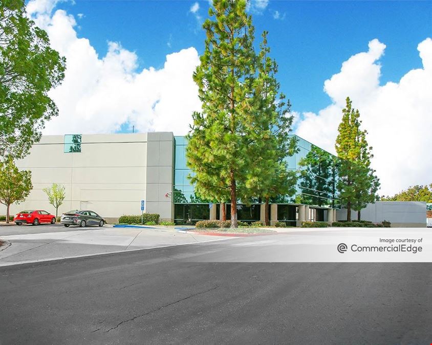 Carmel Mountain Ranch Distribution Center - 12270 World Trade Drive