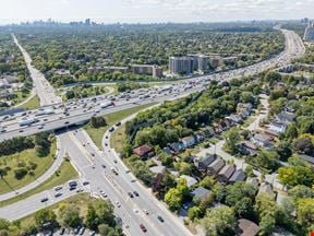37-49 Irvington Cres