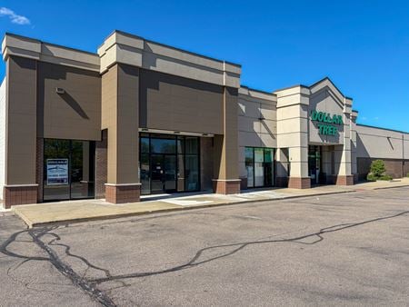 Retail space for Rent at 13233 15 Mile Road in Sterling Heights