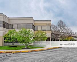 Union Meeting Corporate Center - 910 & 920 Harvest Drive
