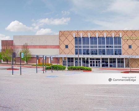 Retail space for Rent at 9161 Commerce Center Drive in Columbia