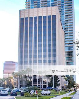 Eola Park Centre