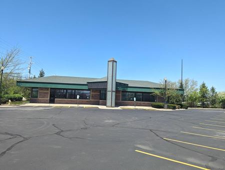 Retail space for Rent at 1480 N. Lake St. in Grayslake