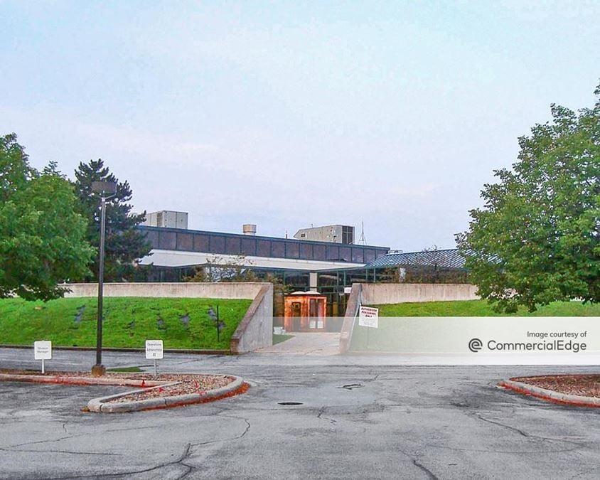 2101 West 163rd Place, Markham Industrial Space For Lease