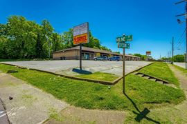 4 Unit Retail/Office 6,720 SF Building in Chattanooga