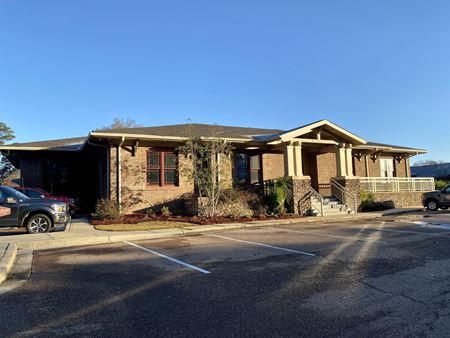 Photo of commercial space at 214 Draperton Drive in Ridgeland