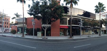 Retail space for Rent at 9629 - 9647 Brighton Way in Beverly Hills