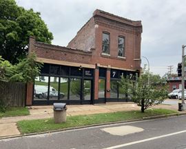5601 S Broadway
