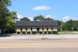 2025 S 1st St