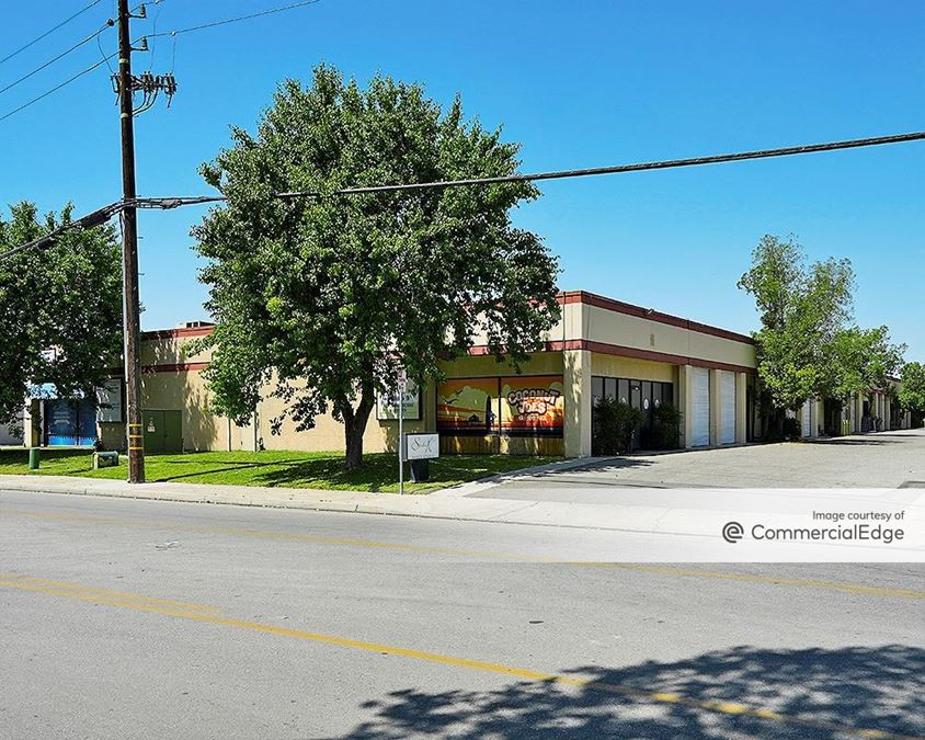 4000 Easton Drive, Bakersfield, CA | Industrial Building