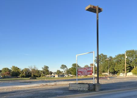 Photo of commercial space at 603 W Spresser in Taylorville