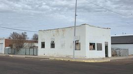 122 W 2nd St.