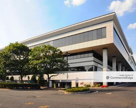 Paramus Corporate Center