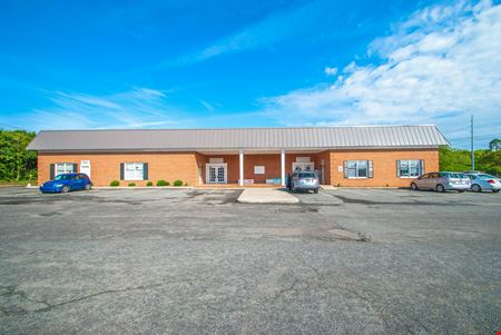 Commercial space for Rent at 1617 Roosevelt Blvd  in Monroe