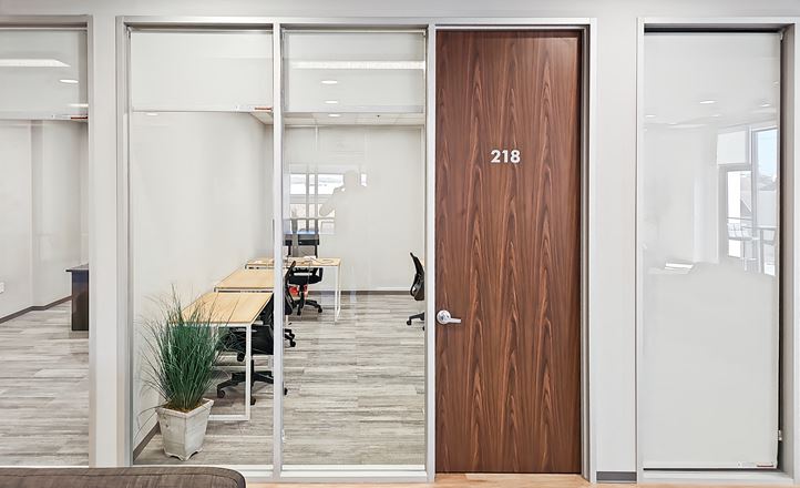 Regus - Sugarland - University Blvd